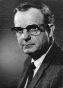 File:Harry Frederick Harlow circa 1968.jpg