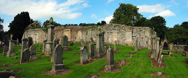 File:Former Bathgate Parish Church (remains) 2006.jpg