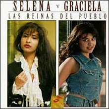 Album cover for Las Reinas del Pueblo featuring side-by-side portraits of Selena and Graciela Beltrán, with the album title and artists' names in bold white text.