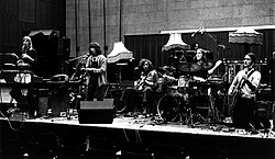 Henry Cow tahun 1975