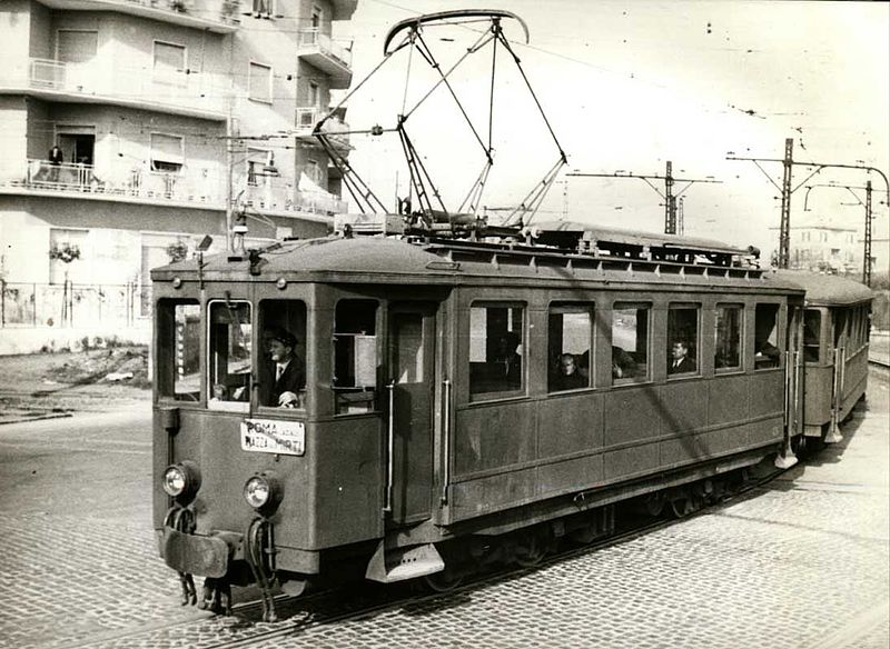 File:Elettromotrice 425 SFV-STEFER.jpeg