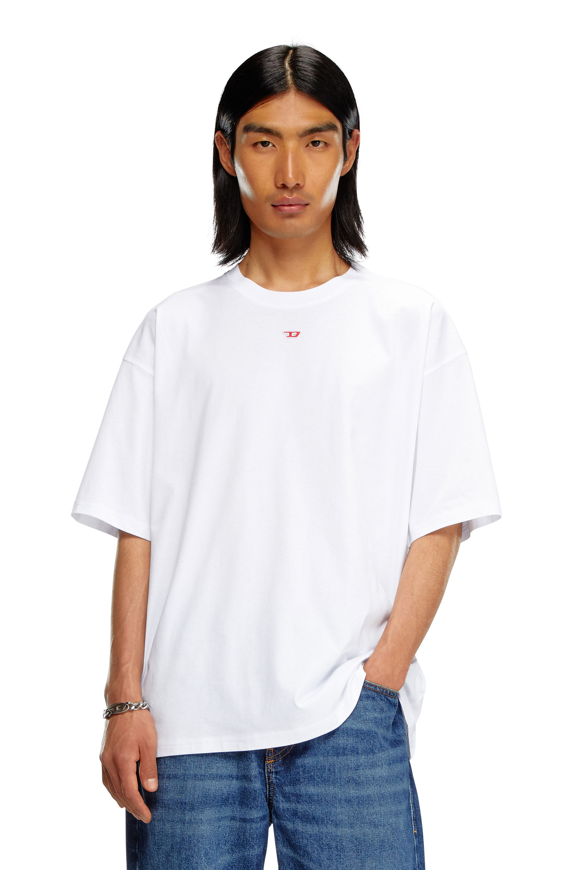 Diesel - T-BOXT-D, Unisex T-shirt with embroidered D patch in ホワイト - Image 1