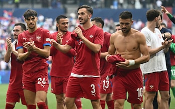 Serbia players thank their fans