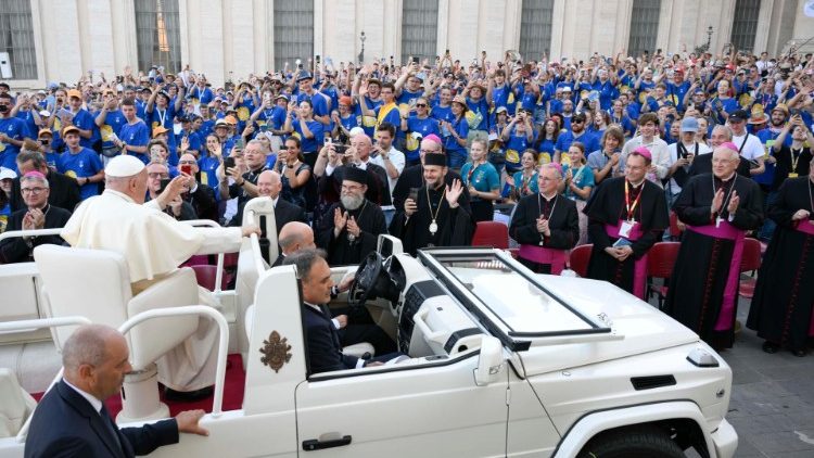 Pope Francis arriving in St. Peter's  Square to meet the altar servers on pilgrimage to Rome