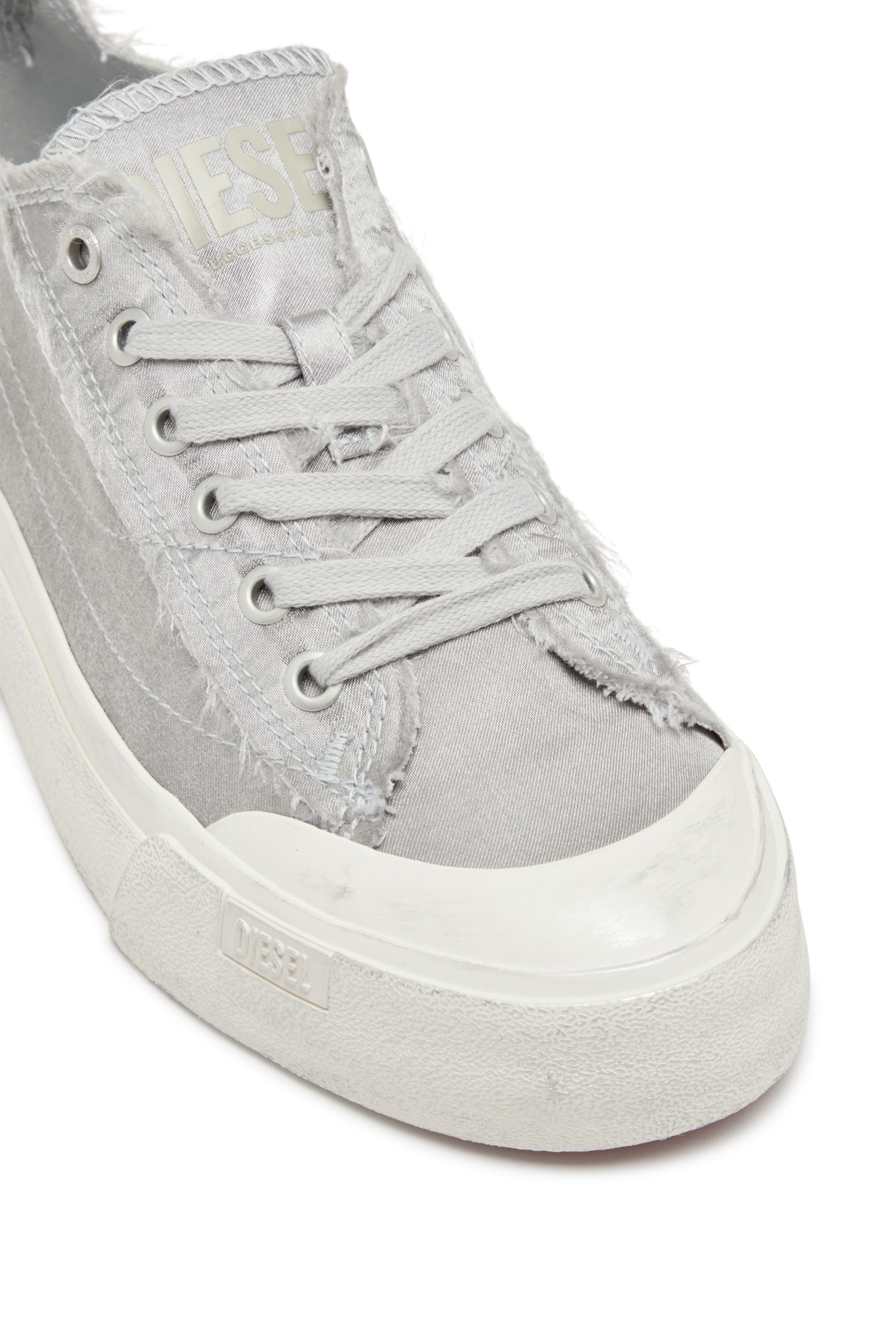 Diesel - S-ATHOS LOW W, Damen S-Athos Low-Sneakers aus vielgetragenem Satin in Grau - Image 7