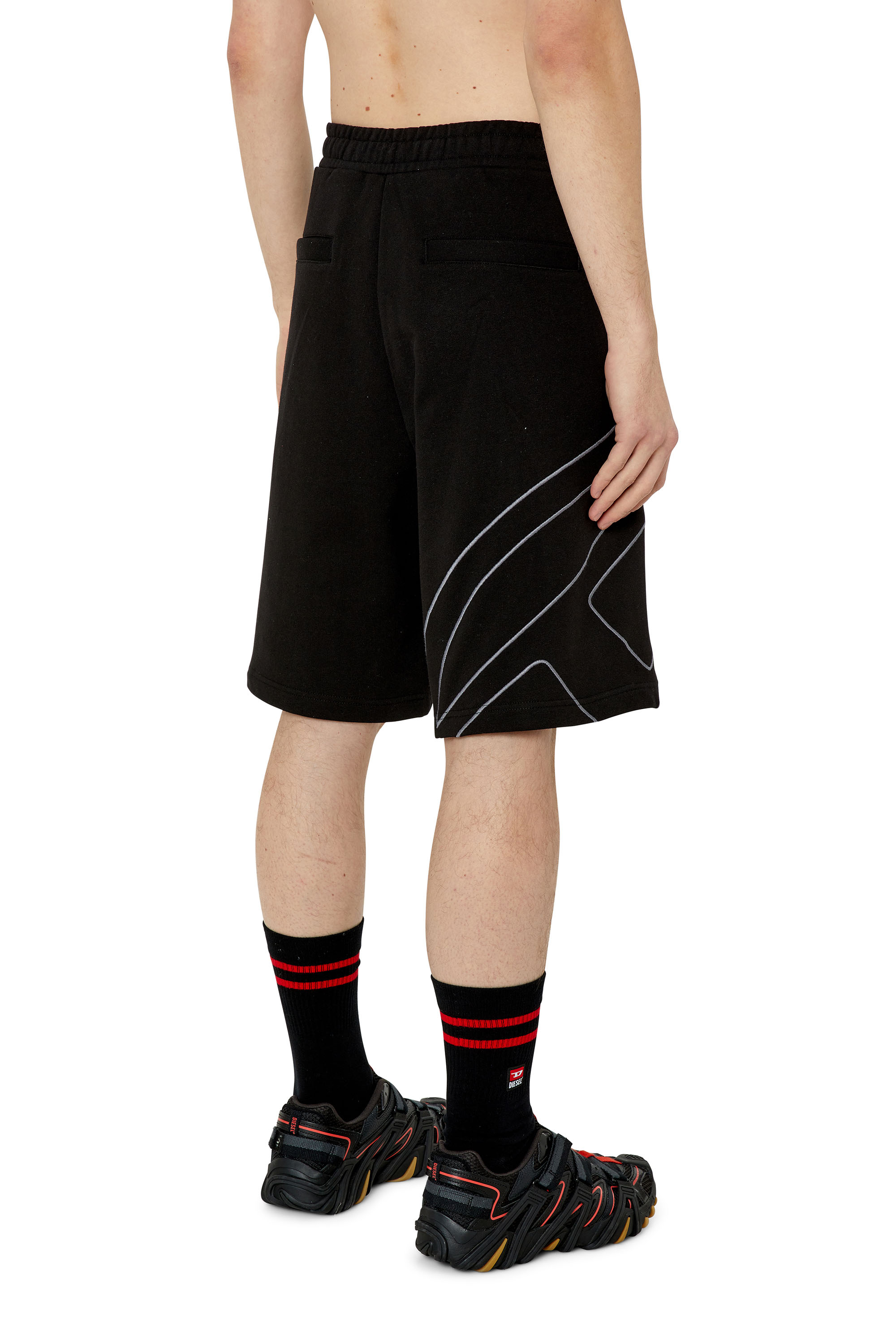 Diesel - P-CROW-MEGOVAL, Herren Sweatshorts mit Maxi-D-Logo in Schwarz - Image 4