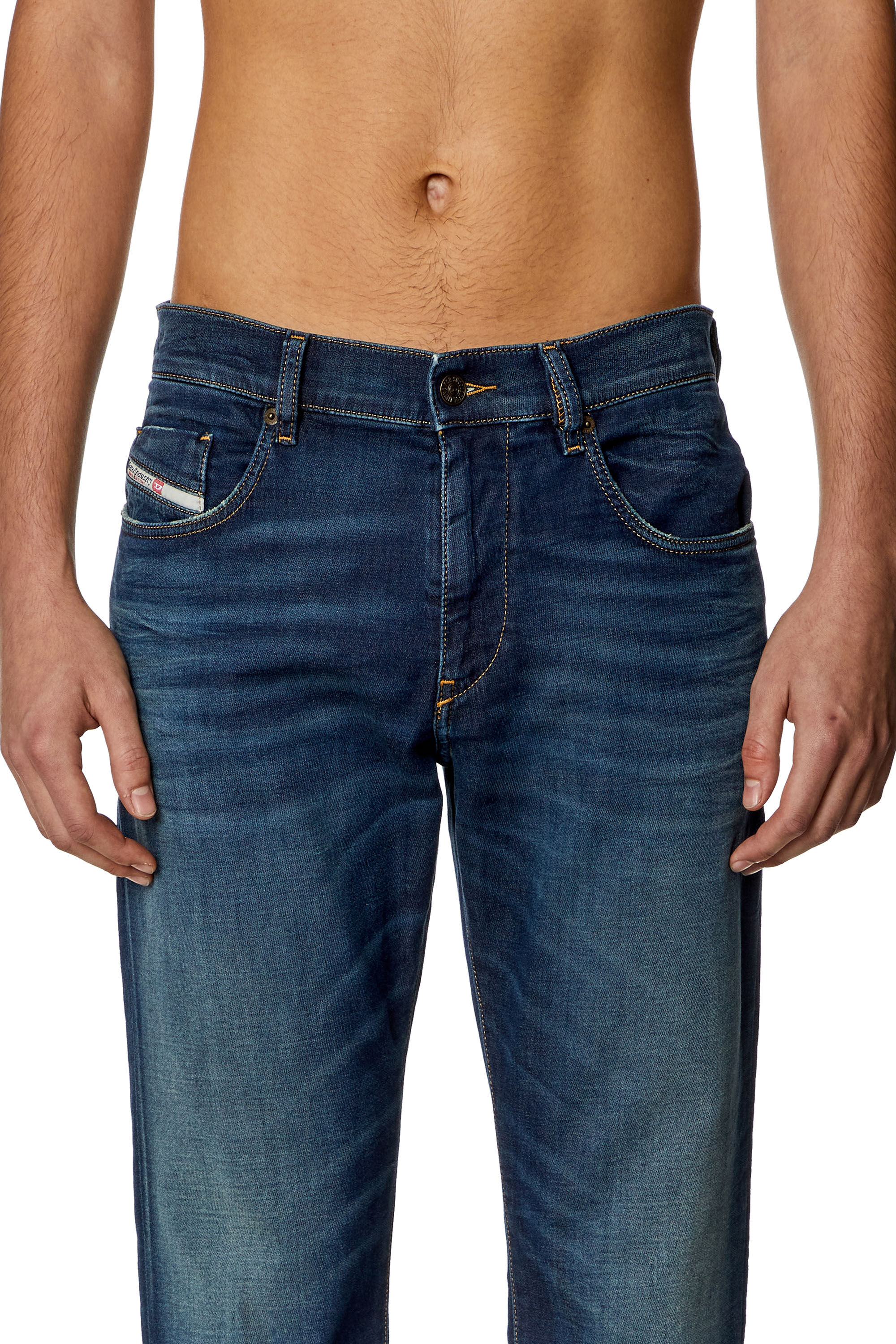 Diesel - Herren Slim 2060 D-Strukt Joggjeans® 068HZ, Dunkelblau - Image 5