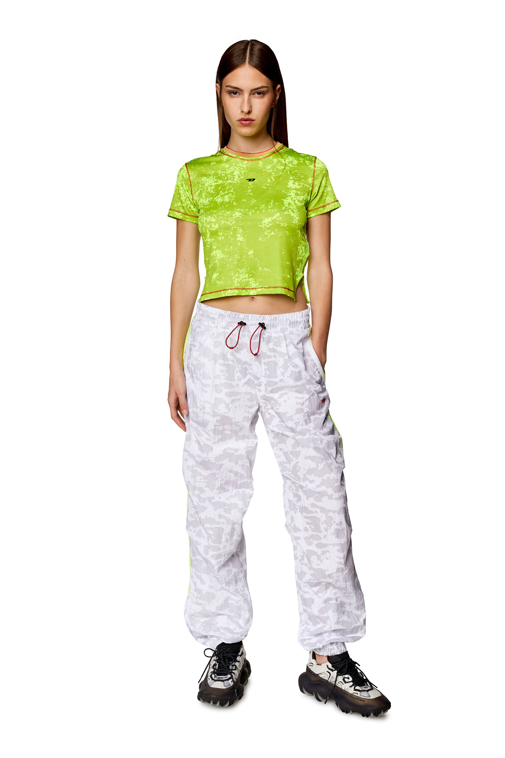 Diesel - AWTEE-NORAH-WT13, Femme T-shirt cropped avec imprimé nuage in Vert - Image 1