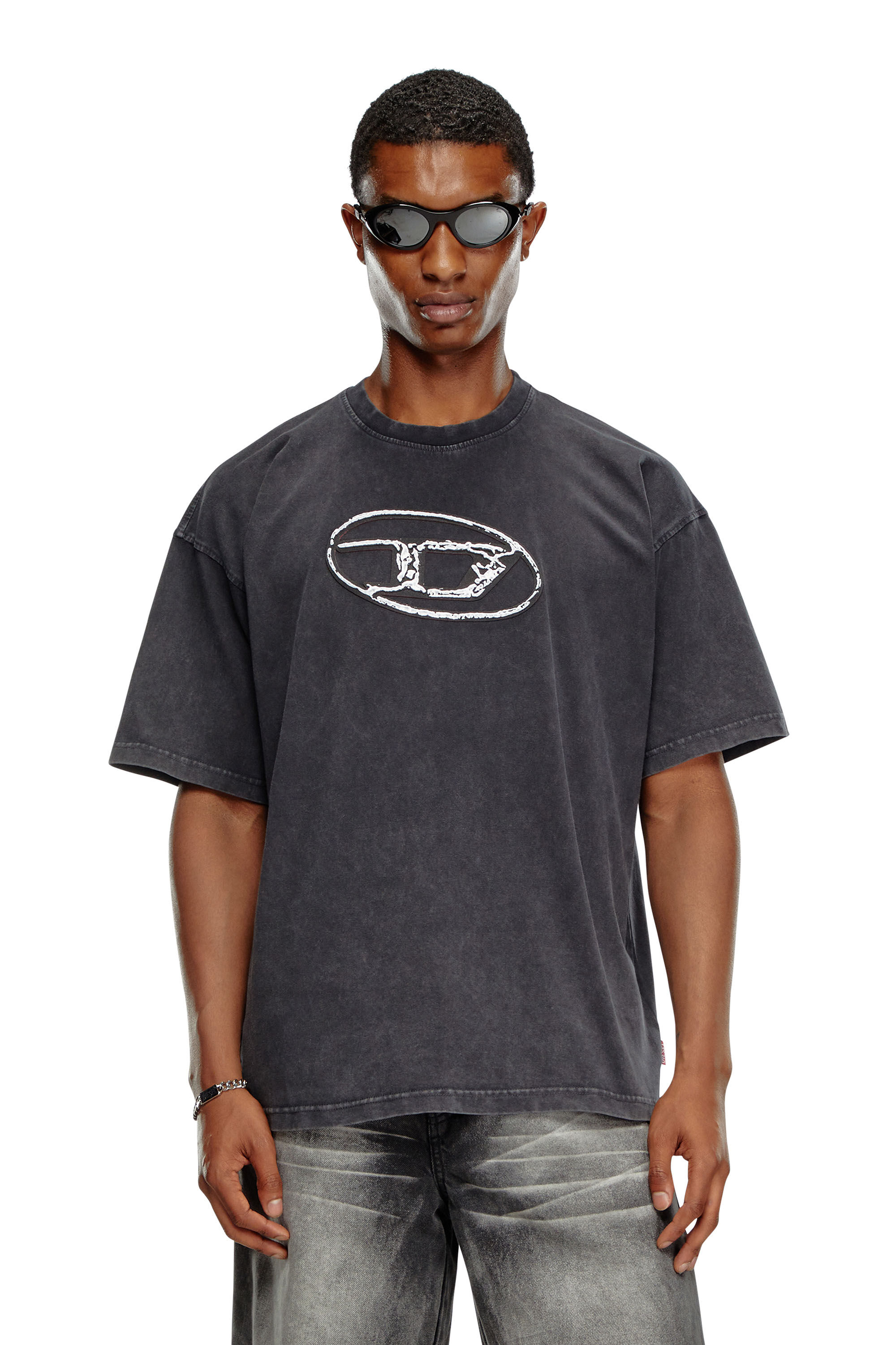 Diesel - T-BOXT-Q22, T-shirt délavé avec imprimé Oval D Homme in Noir - 3