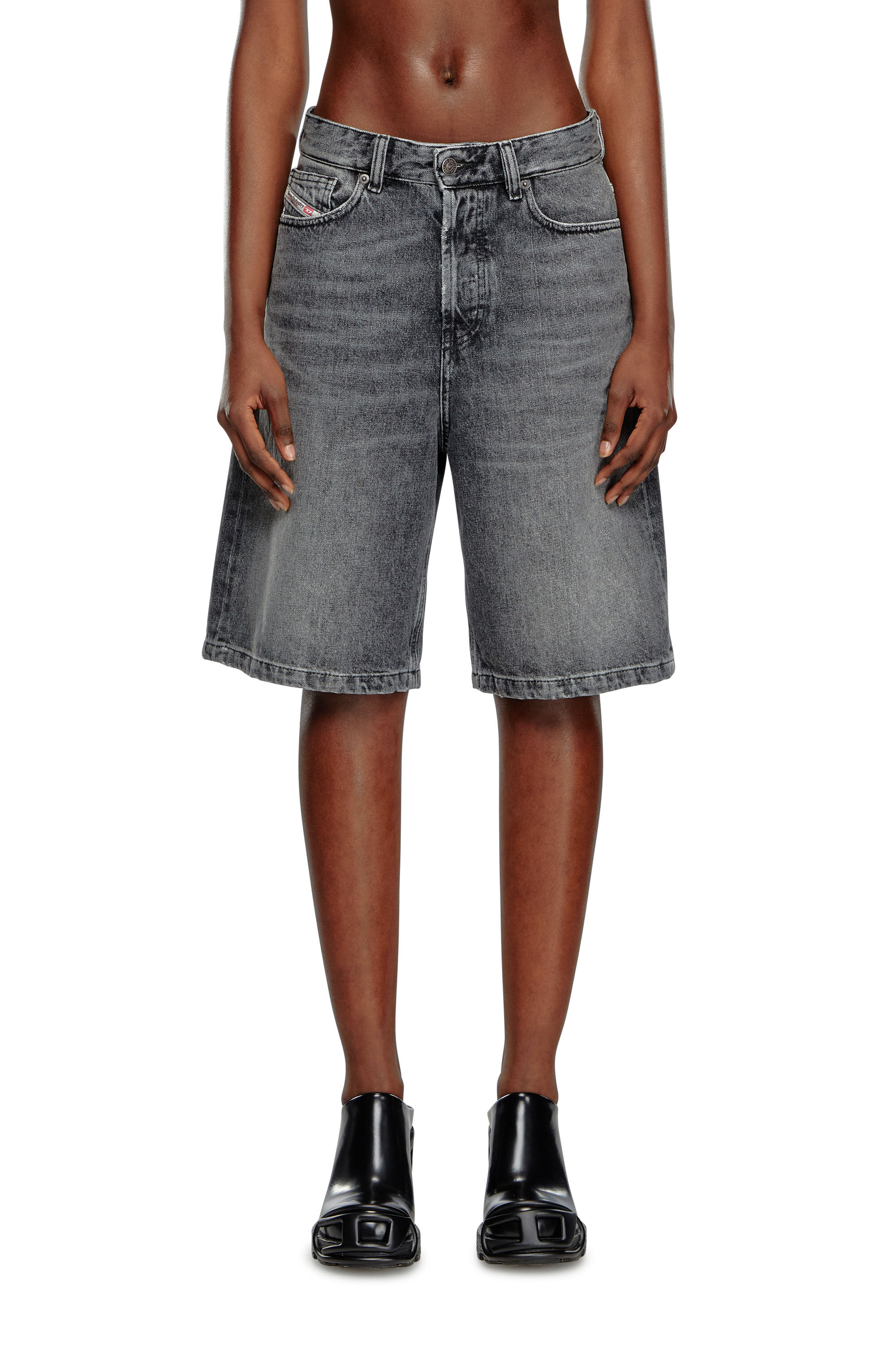 Diesel - DE-SIRE-SHORT, Woman's Shorts in clean-wash denim in Black - 3