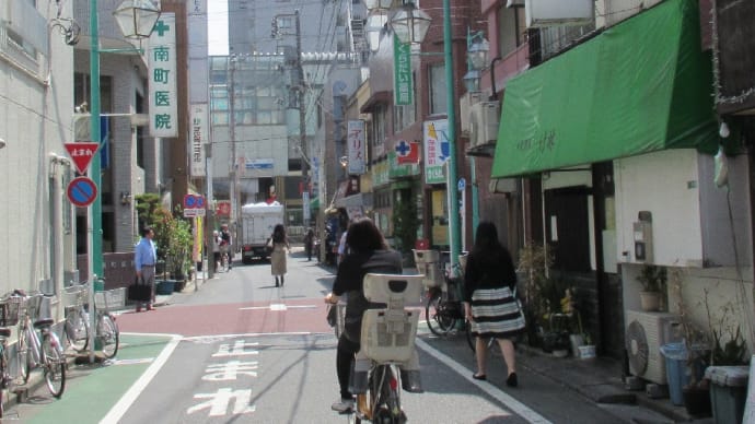 汁なしラーメンで生き延びている店！外装他もお洒落では無いが！何故か人気の有る店なんでしゅ！