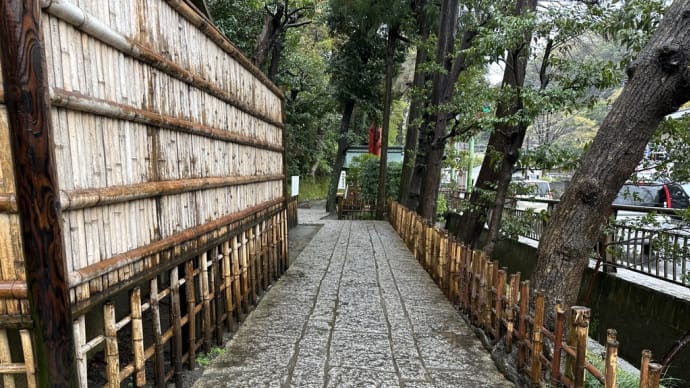 雨だから、鎌倉