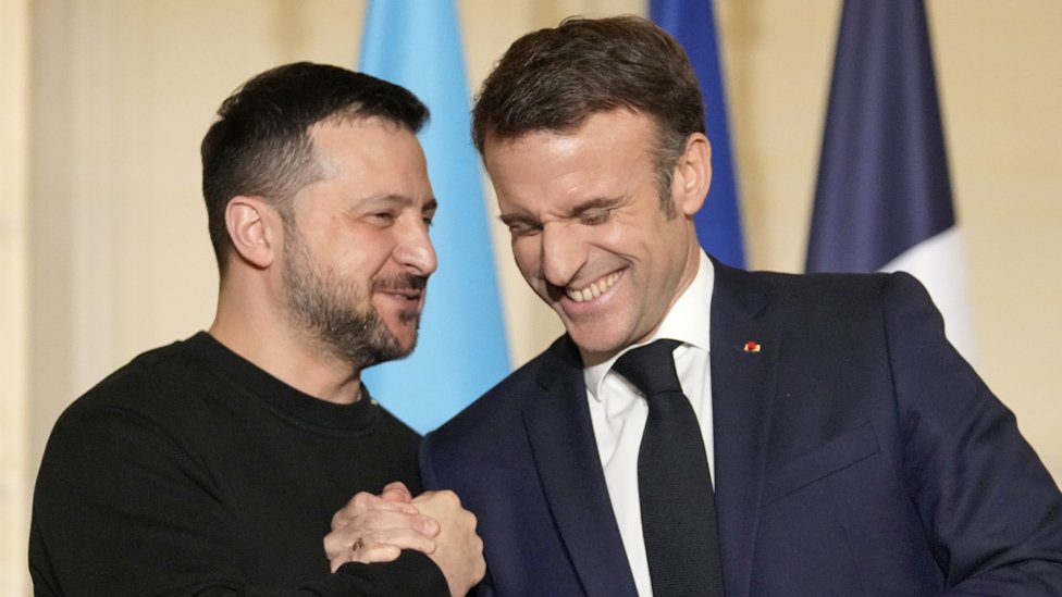 _132934047_zelensky-macron-epa