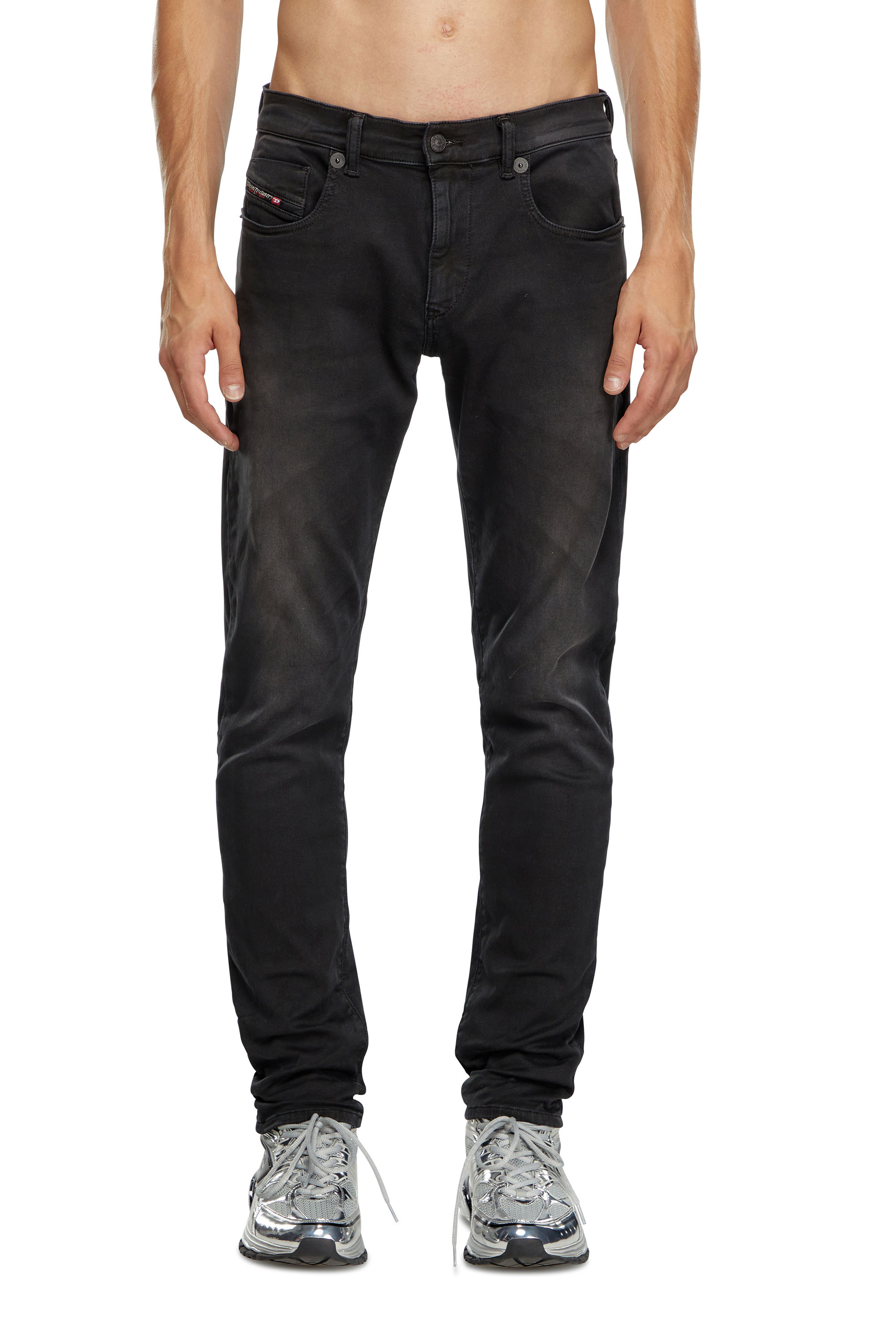 Diesel - Male's Slim 2060 D-Strukt Joggjeans® 0670M, Black/Dark Grey - 1