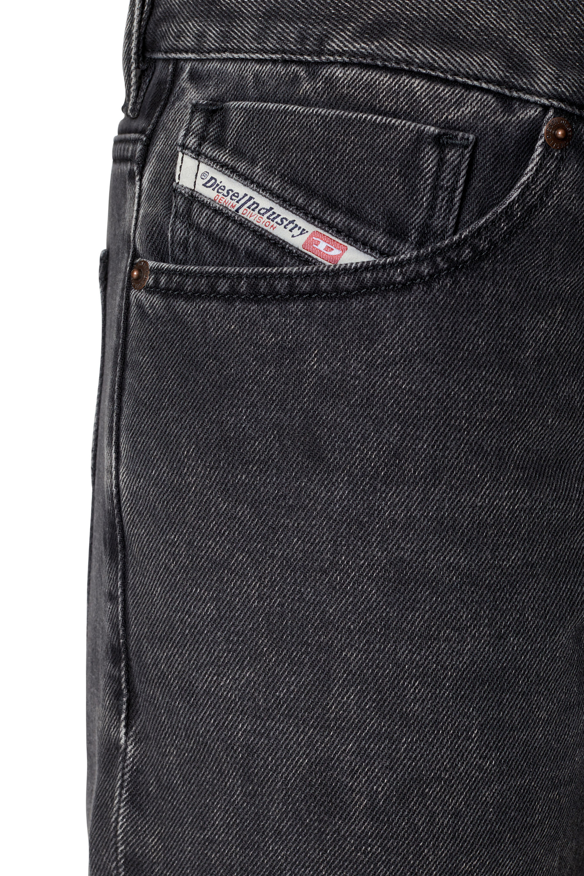 Diesel - Regular Jeans 1995 D-Sark 09B87, Male's Regular Jeans - 1995 D-Sark in Black/Dark Grey - 5