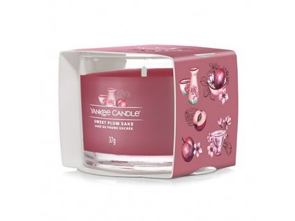 Votivní svíčka Yankee Candle sladké švestkové saké 37 g