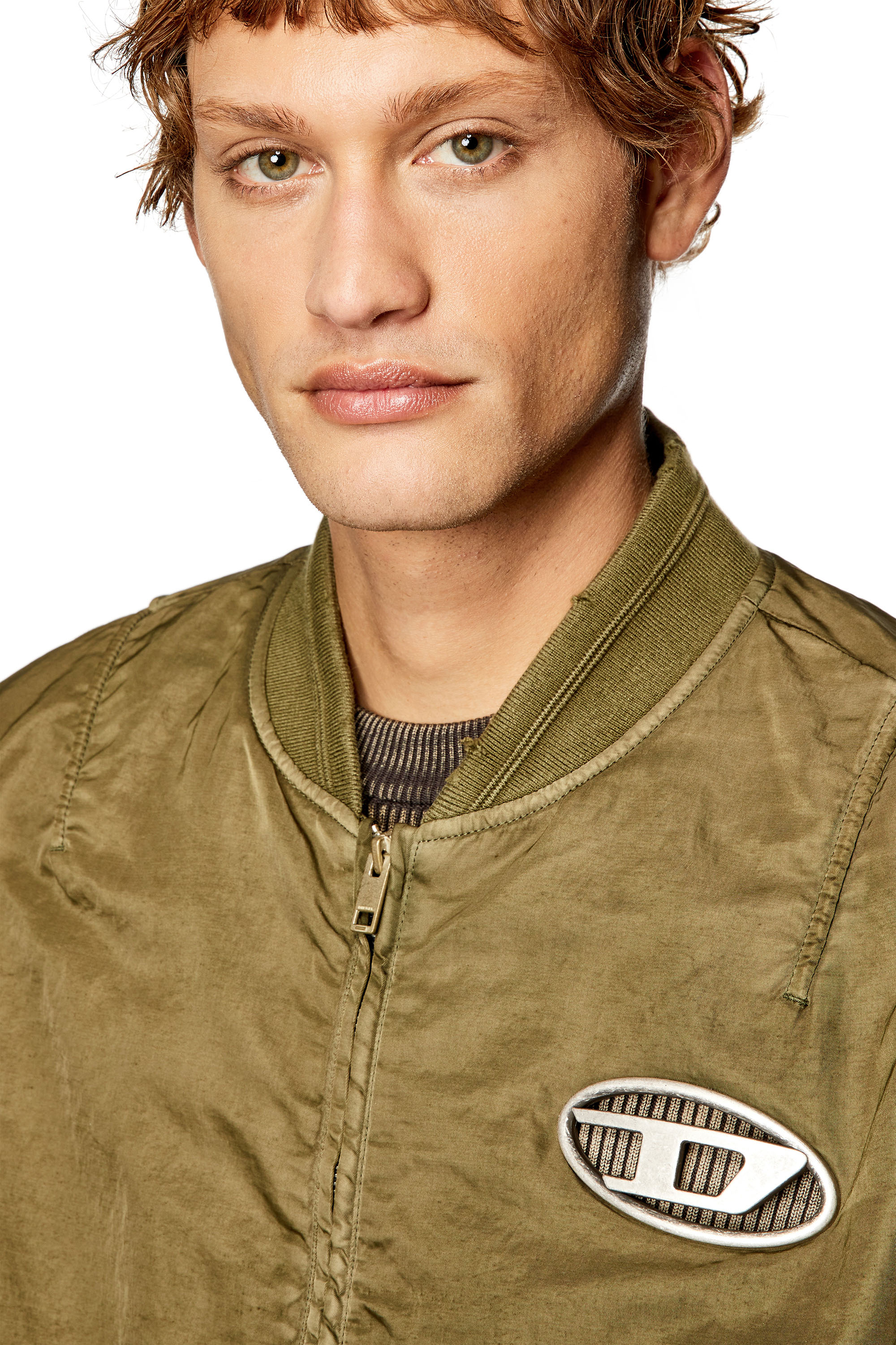 Diesel - J-KEPES, Man Dégradé padded bomber jacket in Green - Image 5