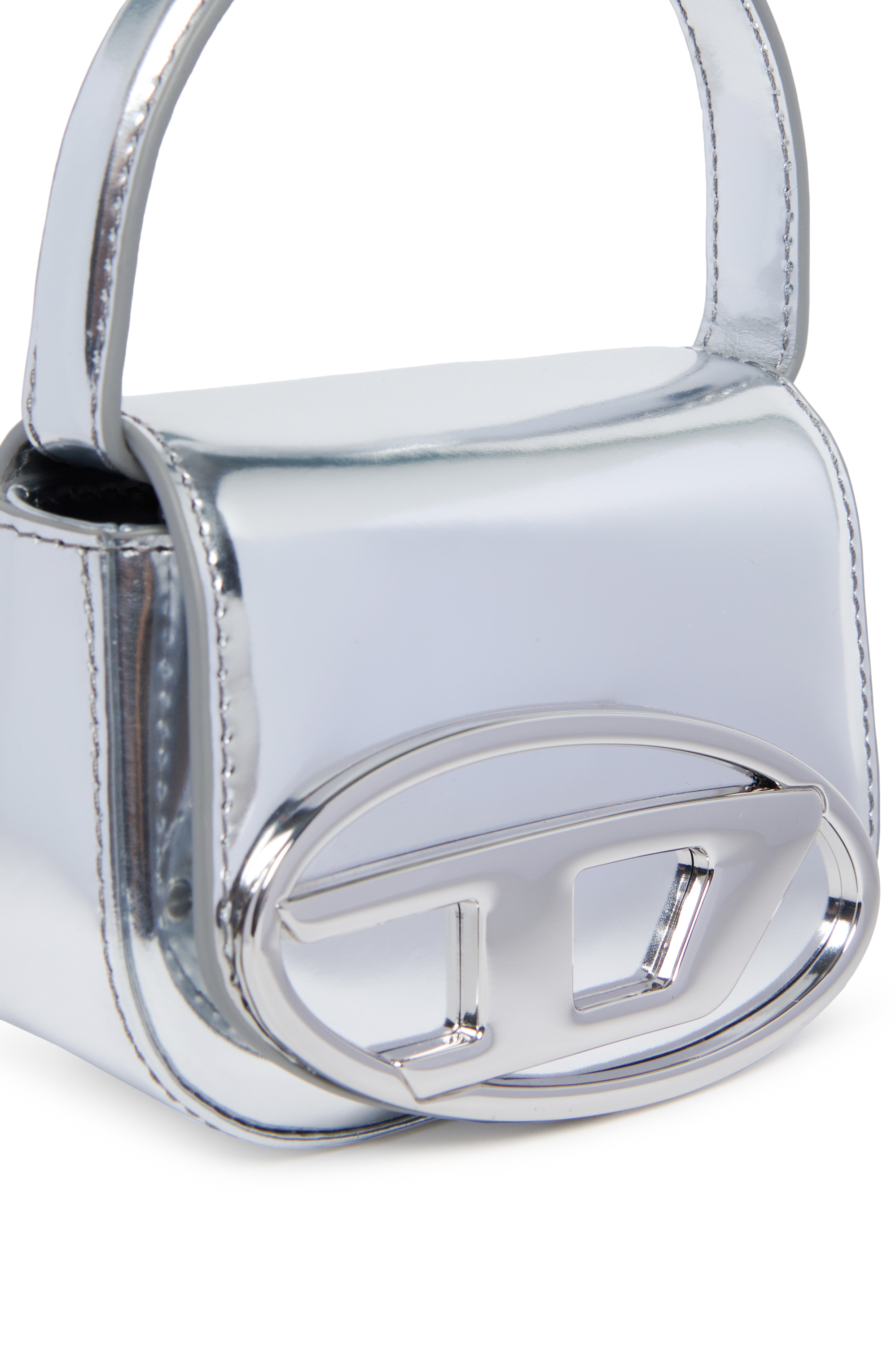 Diesel - 1DR XS, Damen Ikonische Minitasche aus mattem Metallic-Leder in Silber - Image 4