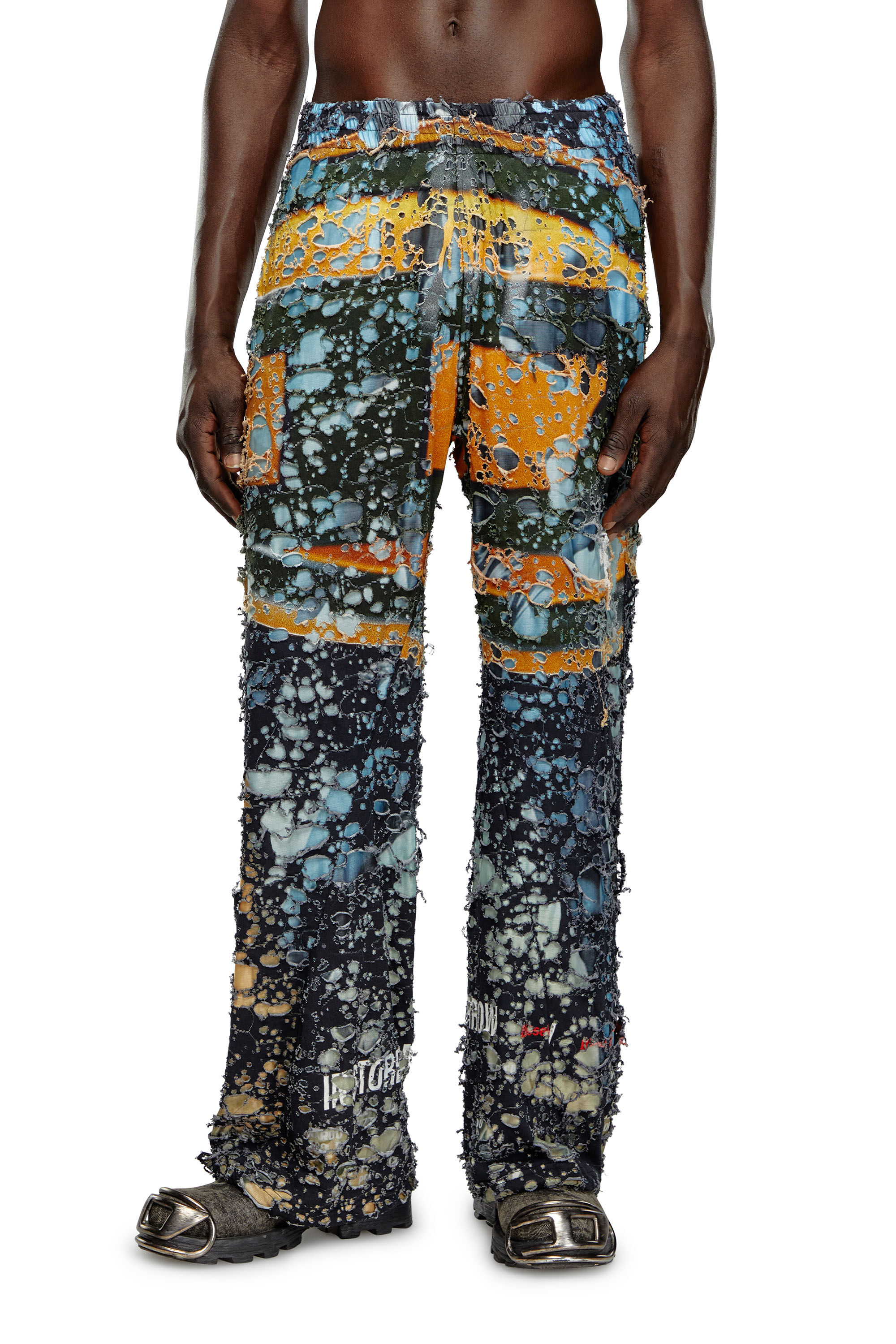 Diesel - P-LEOPES-PEEL, Man Destroyed pants with cinema prints in Multicolor - Image 3