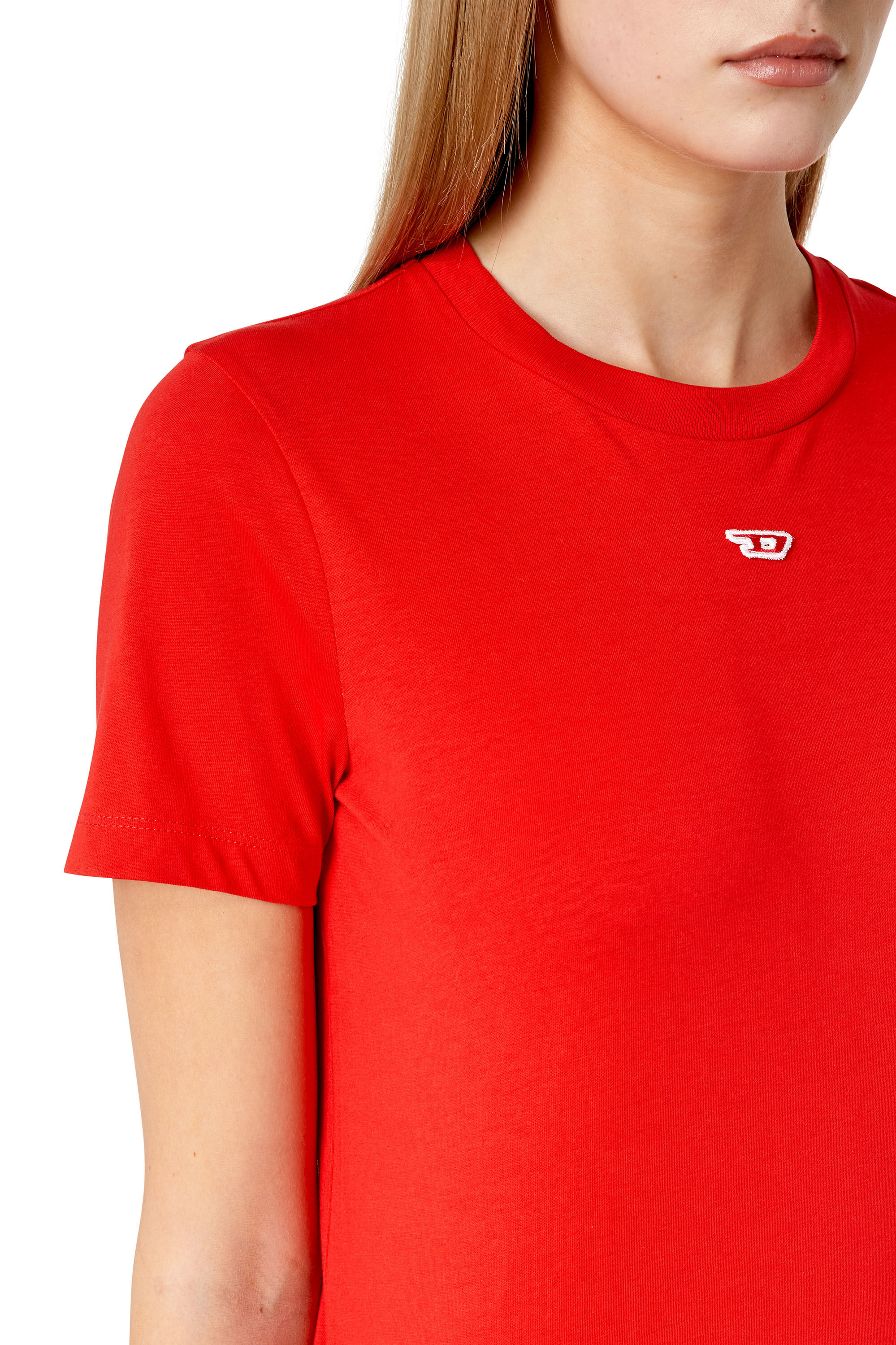 Diesel - T-REG-D, Mujer Camiseta con mini parche con el logotipo in Rojo - Image 6