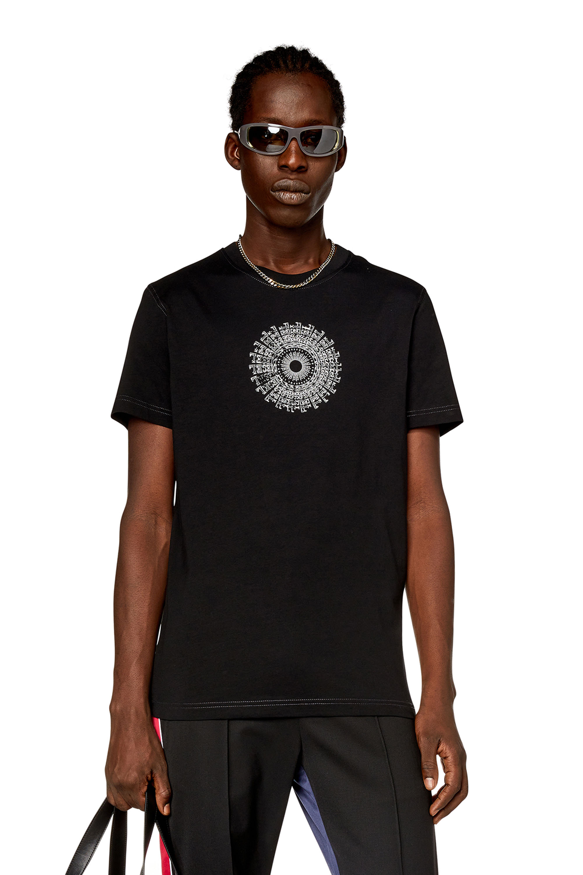 Diesel - T-DIEGOR-K71, Homme T-shirt avec imprimé vortex Diesel in Noir - Image 2