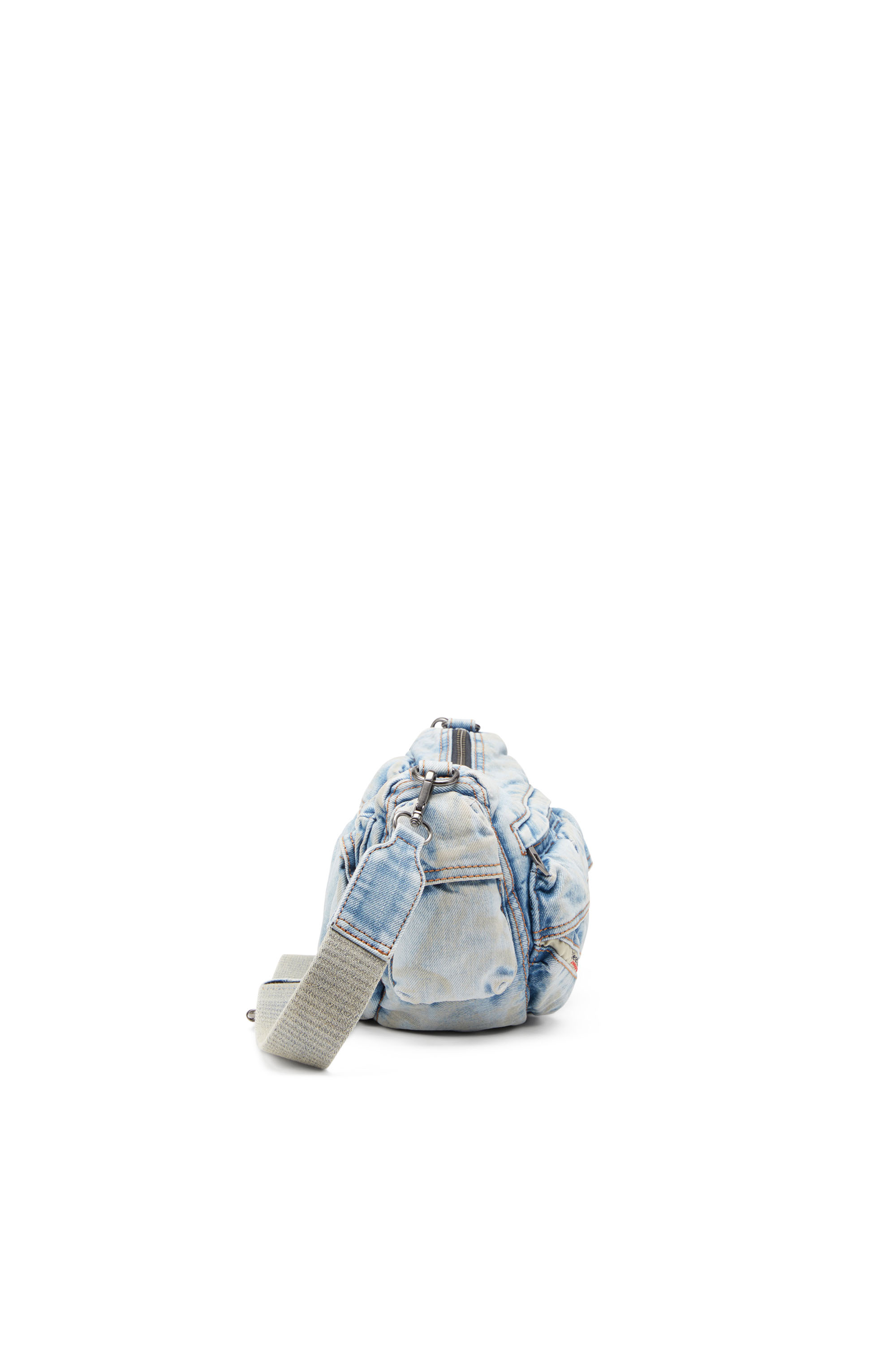 Diesel - RE-EDITION TRAVEL 3000 SHOULDER BAG X, Mixte Travel 3000-Sac Multipocket en denim traité in Bleu - Image 3