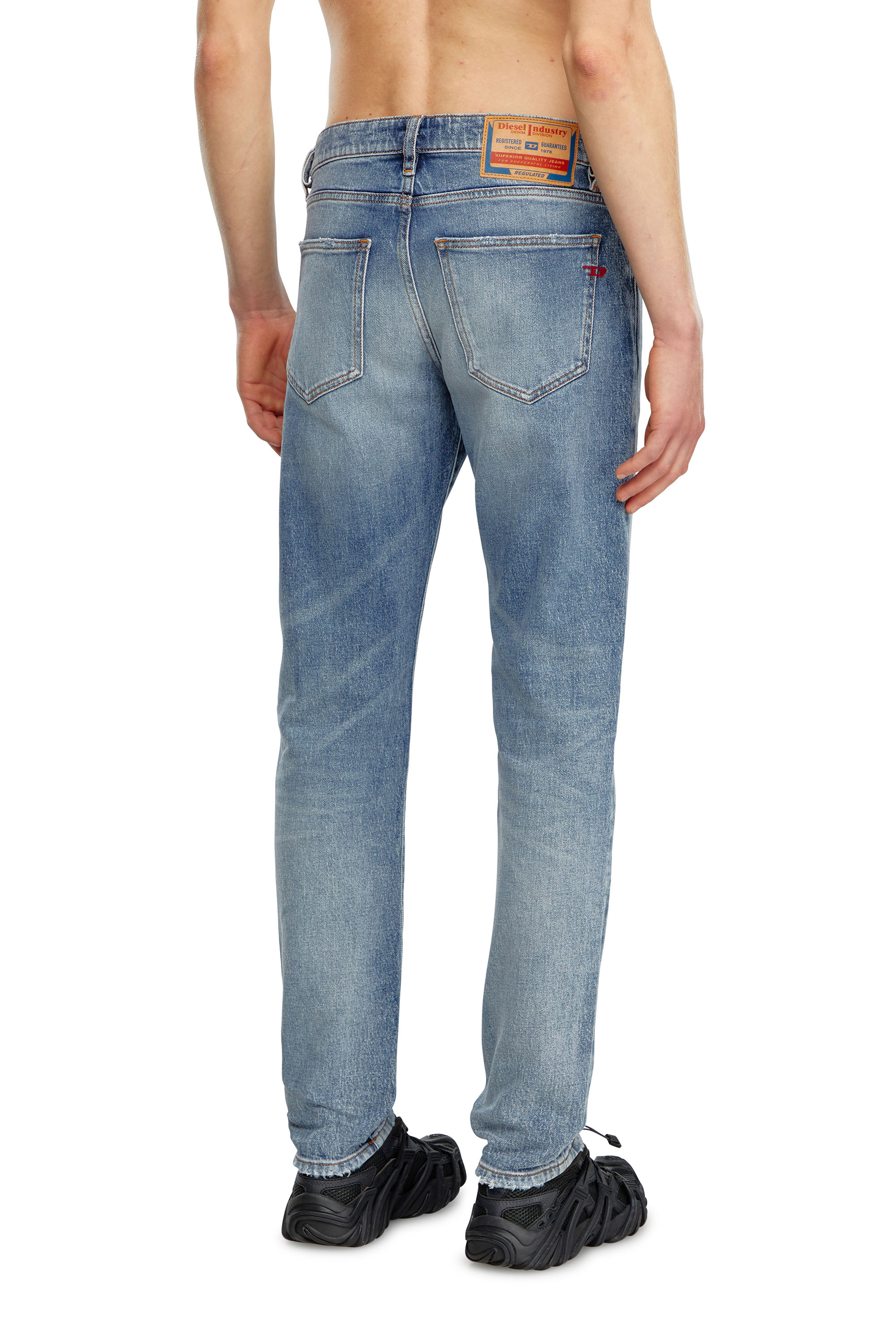 Diesel - Homme Slim Jeans 2019 D-Strukt 09J57, Bleu moyen - Image 4