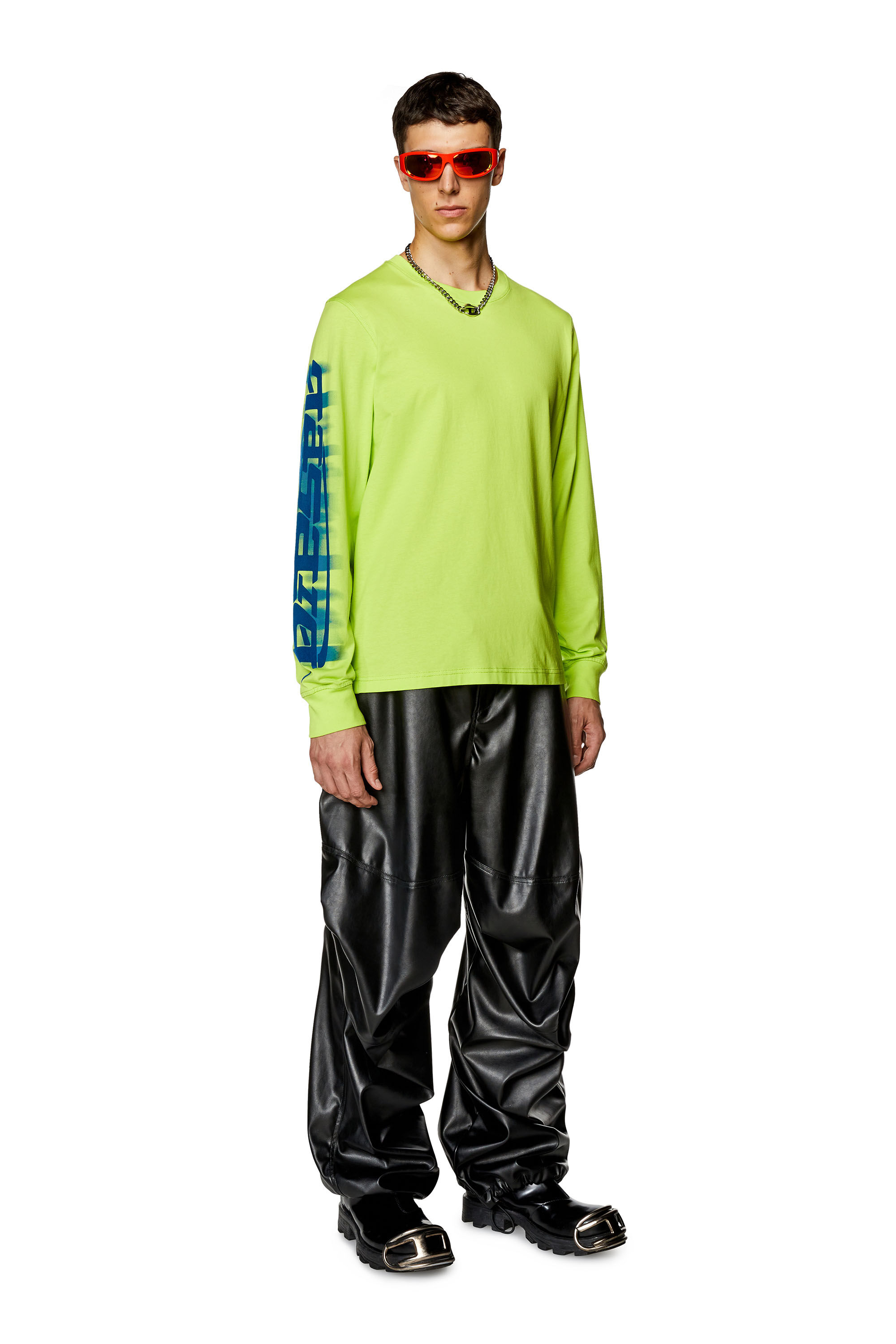 Diesel - T-JUST-LS-SLITS-N2, Homme T-shirt à manches longues avec imprimé Diesel effet flou in Vert - Image 1