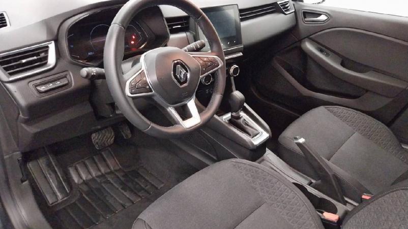 Vente en ligne Renault Clio 5 Clio E-Tech 140 - 21N au prix de 16 900 €