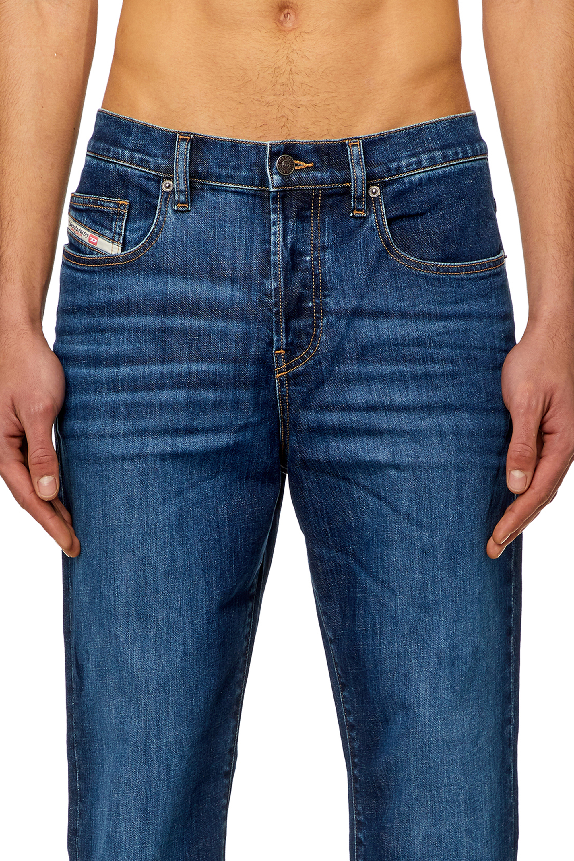 Diesel - Uomo Straight Jeans 2020 D-Viker 0PFAZ, Blu Scuro - Image 5