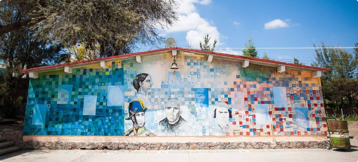 Dolores Hidalgo Billede af en mur i Mexico med grafitti