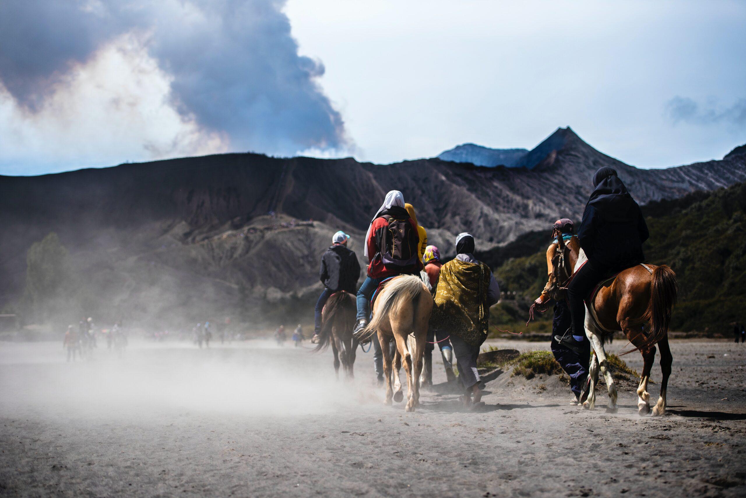 Tiket Bromo Online: Hemat Waktu, Hemat Uang, dan Hemat Energi! - RARATRAVEL.ID