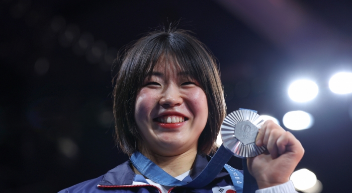 Huh Mimi wins silver medal in judo