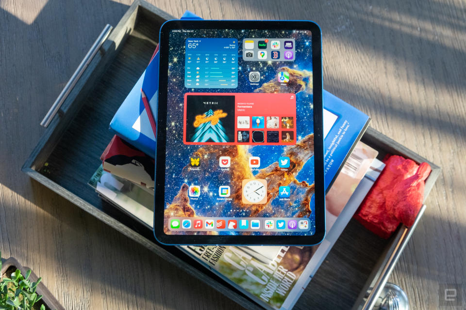 Apple 10th-generation iPad (2022) 