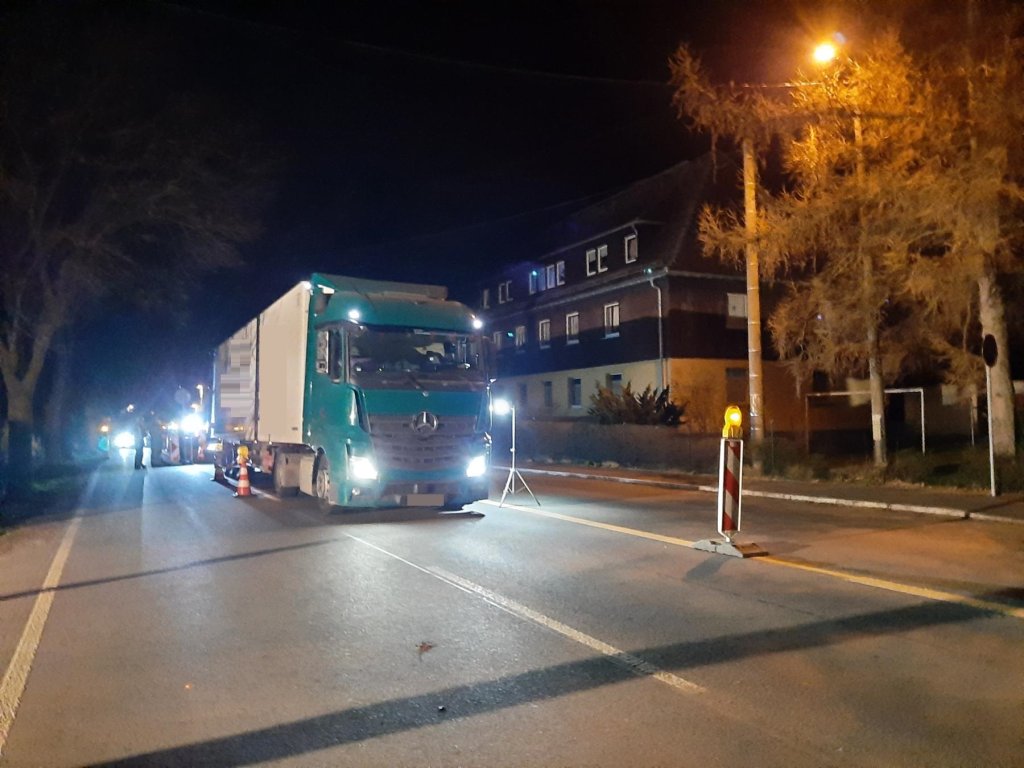 The truck was stopped some five kilometers from the Czech border in Bahratal, a district of the town of Bad Gottleuba Berggießhübel | Photo: Bundespolizeiinspektion Berggießhübel