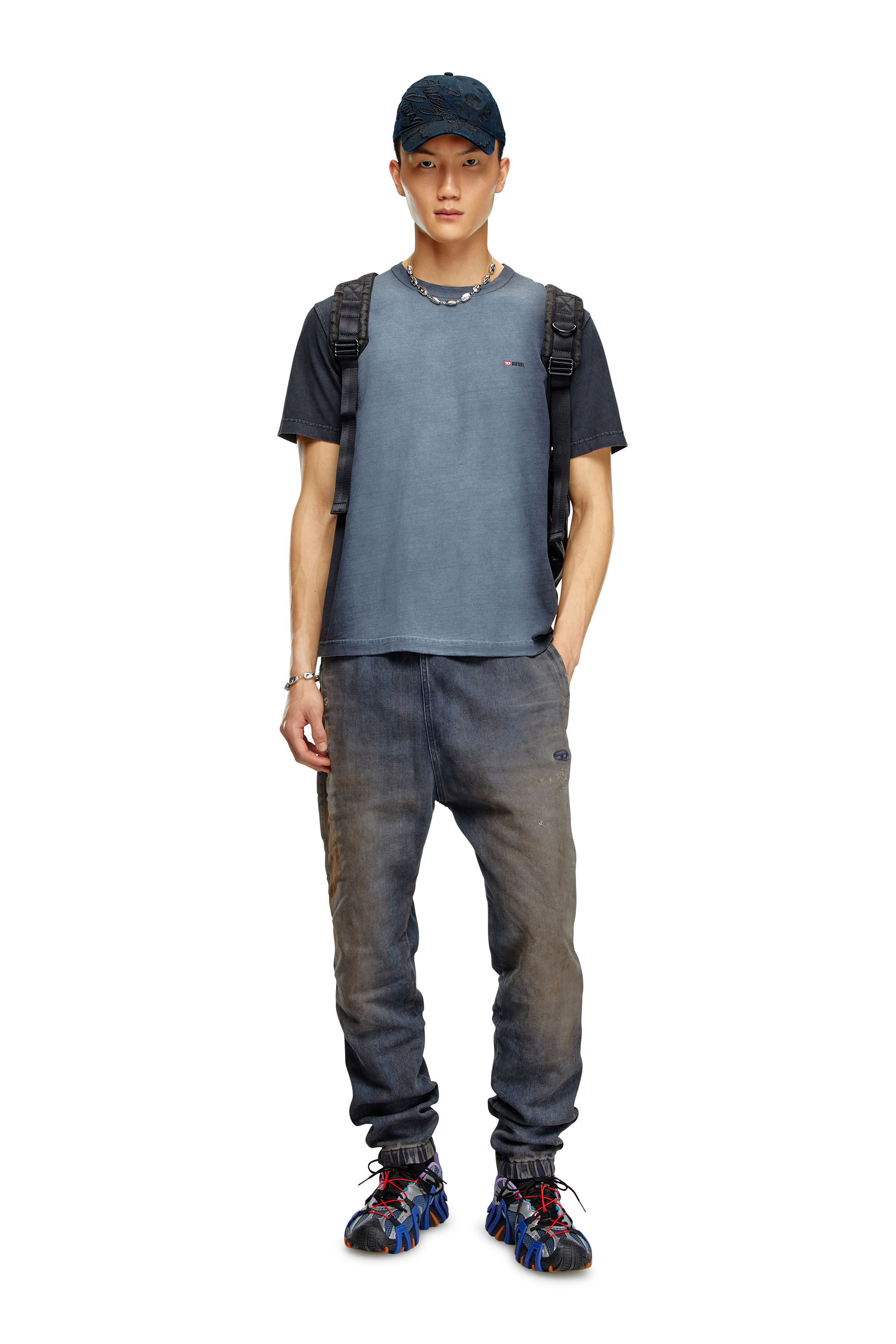 Diesel - T-ADJUST-Q2, Man T-shirt in sprayed cotton jersey in Black - Image 1