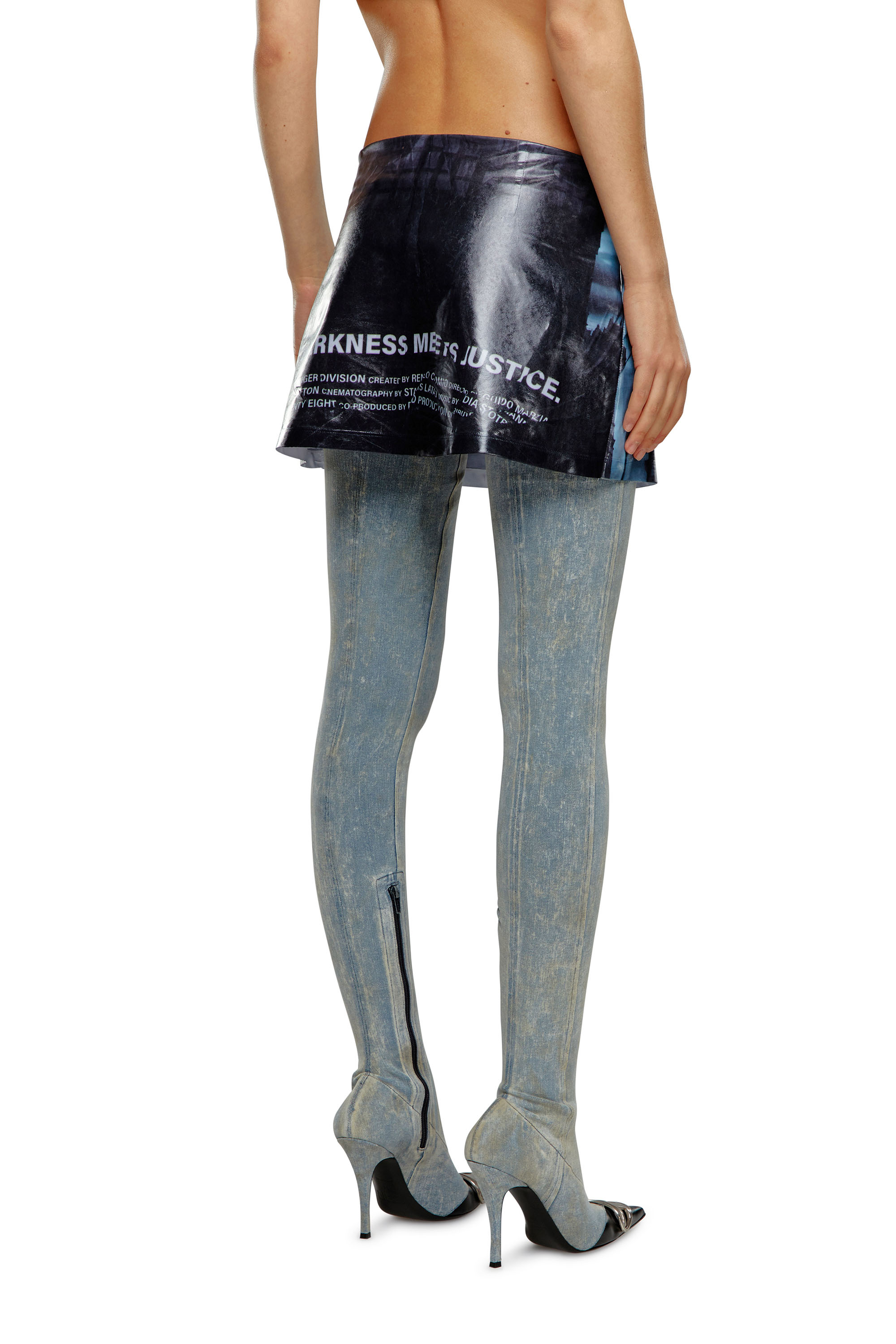 Diesel - O-HUNT, Mujer Falda corta con estampado de póster in Multicolor - Image 3
