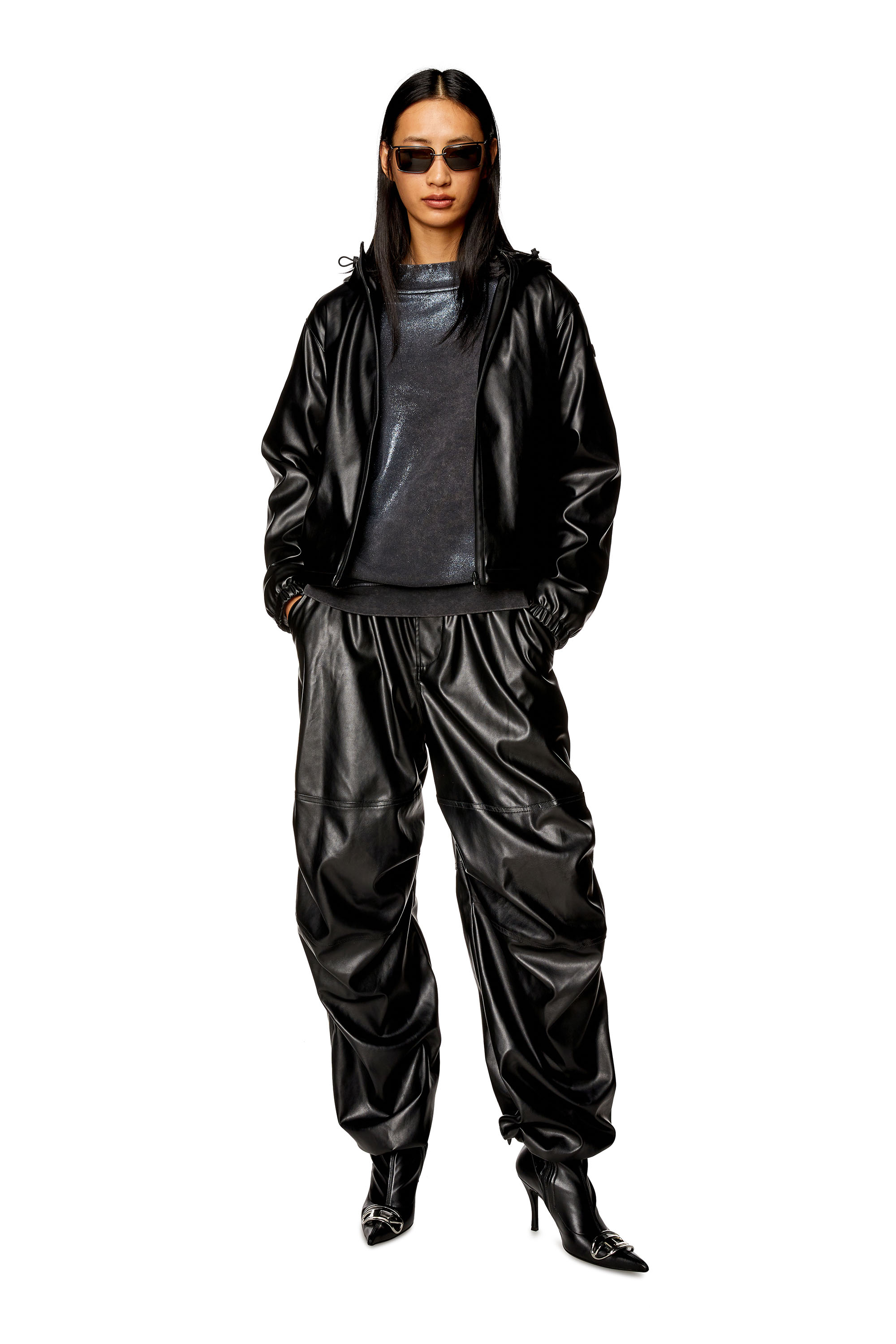 Diesel - P-MARTY-LTHF, Woman Oversized cargo pants in coated fabric in Black - Image 4