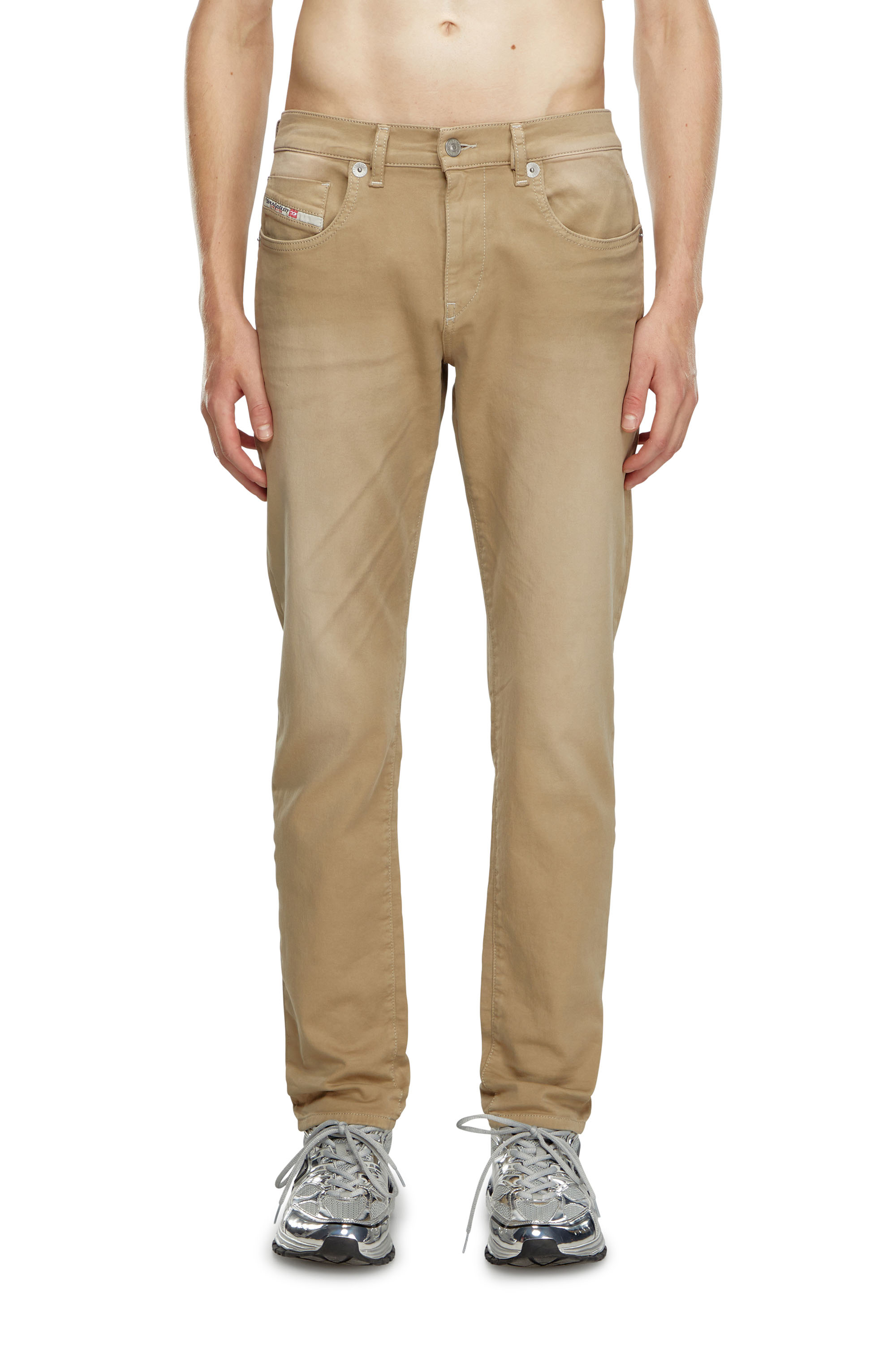 Diesel - Man Slim 2060 D-Strukt Joggjeans® 0670M, Beige - Image 2