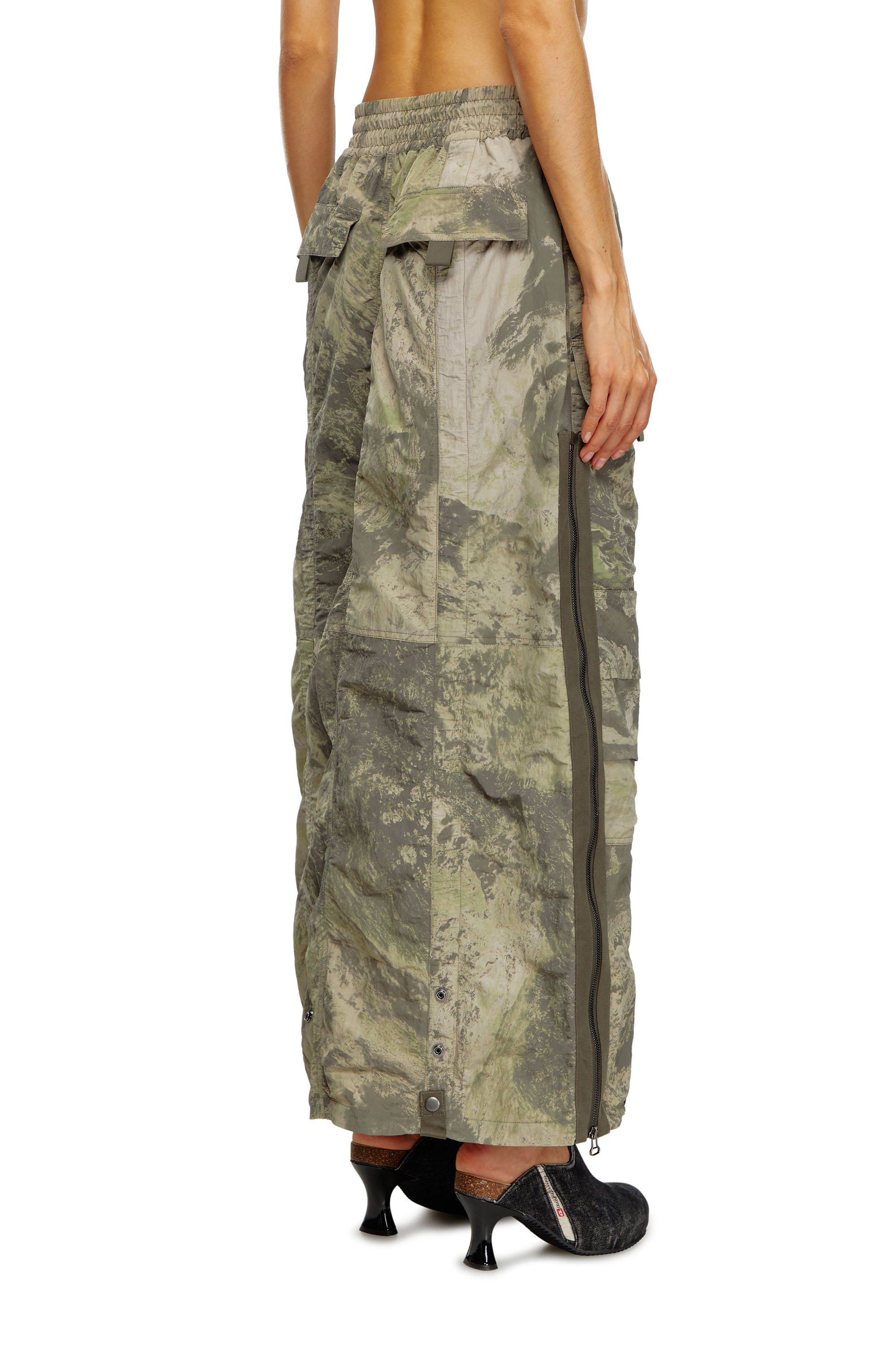 Diesel - O-CREP-N1, Mujer Falda larga con bolsillos cargo in Verde - Image 3