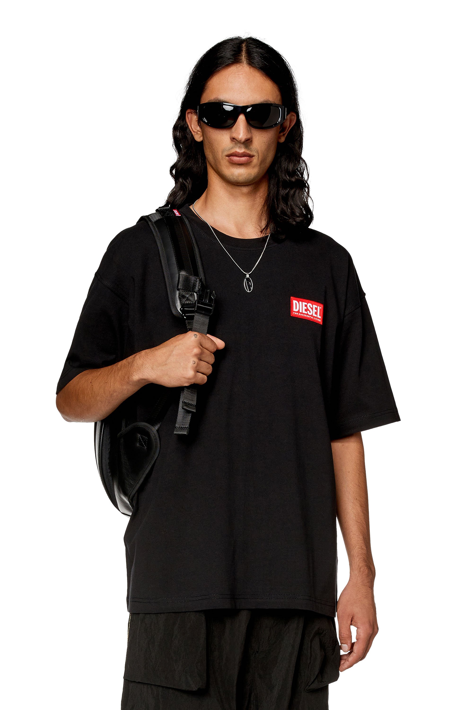 Diesel - T-NLABEL-L1, Man T-shirt with logo patch in Black - Image 1