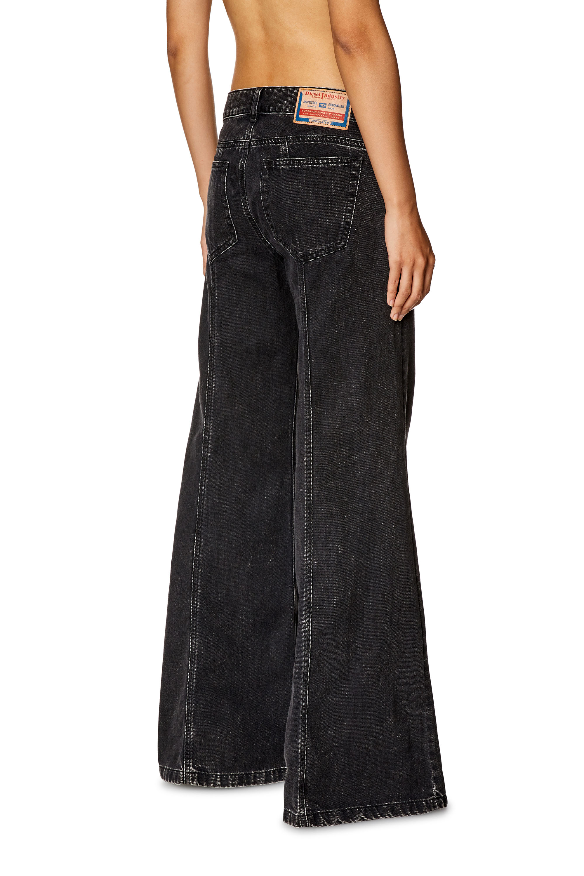Diesel - Bootcut and Flare Jeans D-Akii 068HN, Mujer Bootcut y Flare Jeans - D-Akii in Negro - Image 3