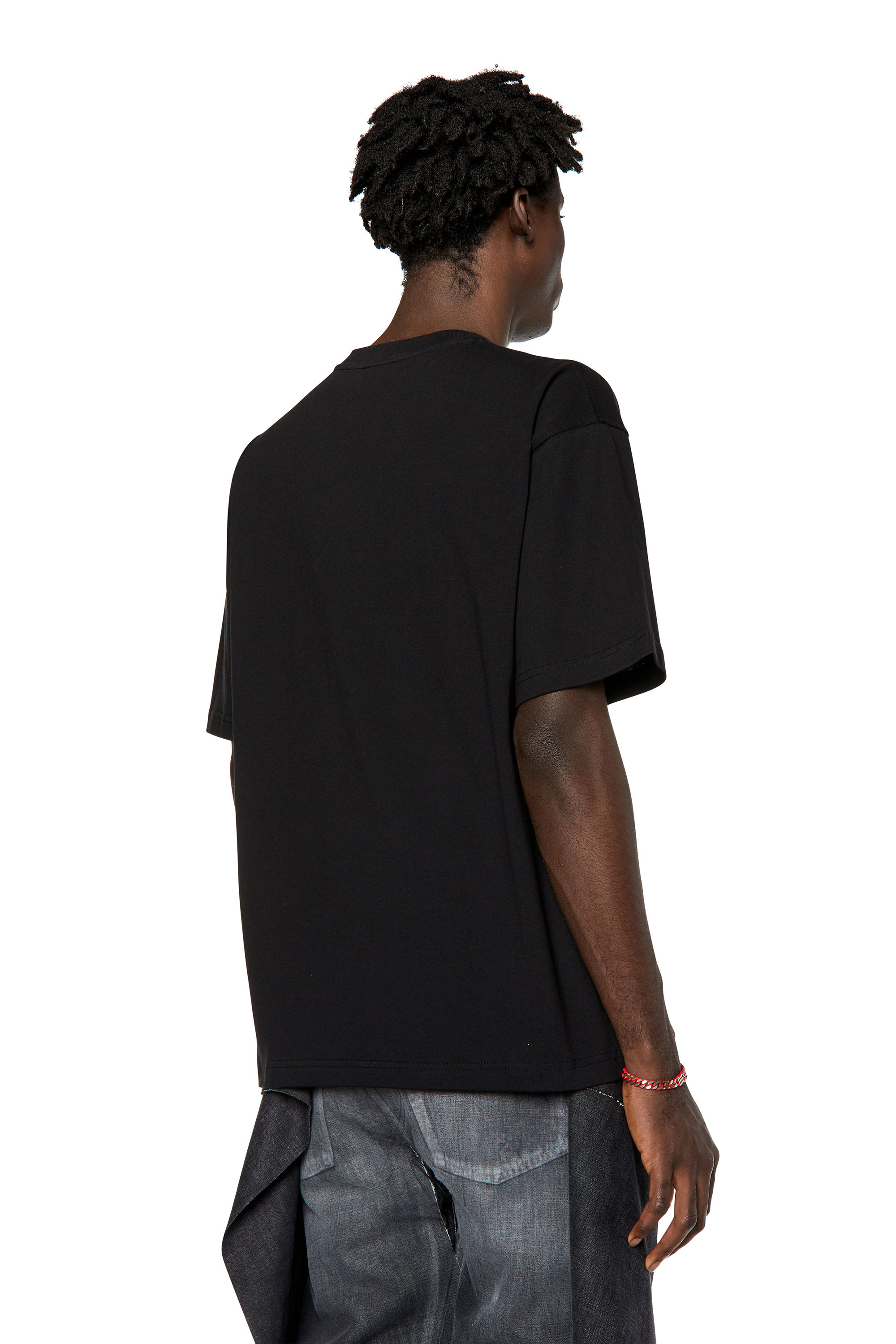 Diesel - T-NLABEL, Man T-shirt with frayed logo patch in Black - Image 2